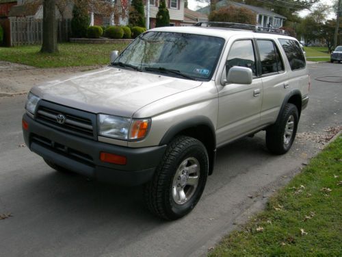 TOYOTA 4 RUNNER 4X4,RUNS PERFECT,NO RESERVE,5SPD, image 2