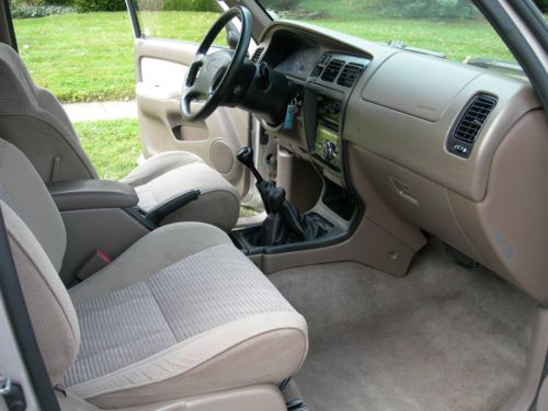 TOYOTA 4 RUNNER 4X4,RUNS PERFECT,NO RESERVE,5SPD, image 16