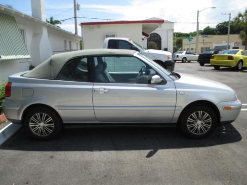 &#039;02 volkswagen cabrio gls convertible 2-door 2.0l extra clean new conv. top!