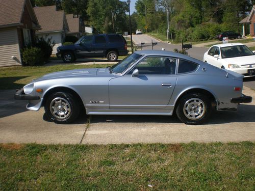 1977 datsun 280z coupe hatchback !