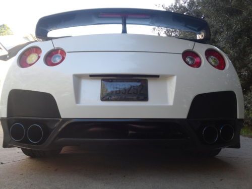 Pearl White - Carbon Fiber + Tons of Mods / 24K Miles / NC, US $69,999.00, image 9