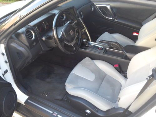 Pearl White - Carbon Fiber + Tons of Mods / 24K Miles / NC, US $69,999.00, image 22