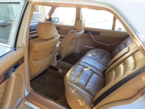 Mercedes Benz 420 SEL 1989 White Tan Low Miles, image 2