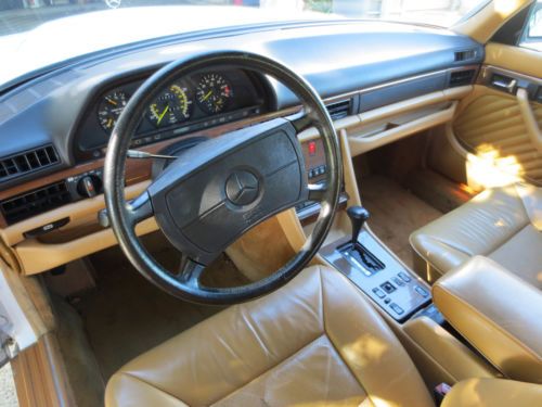 Mercedes Benz 420 SEL 1989 White Tan Low Miles, image 3