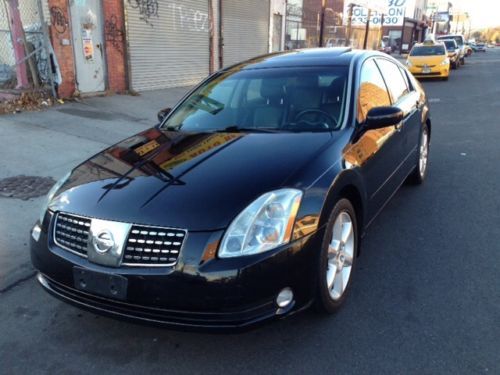 2005 nissan maxima se sedan 4-door 3.5l