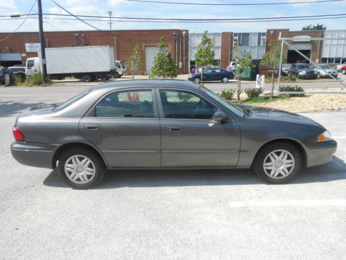 2001 Mazda 626 Gas Efficient, 4 cyl. auto transmission, image 5