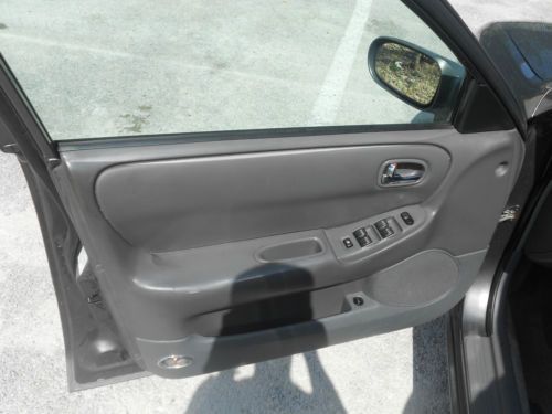 2001 Mazda 626 Gas Efficient, 4 cyl. auto transmission, image 9