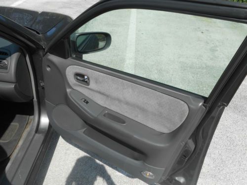 2001 Mazda 626 Gas Efficient, 4 cyl. auto transmission, image 10