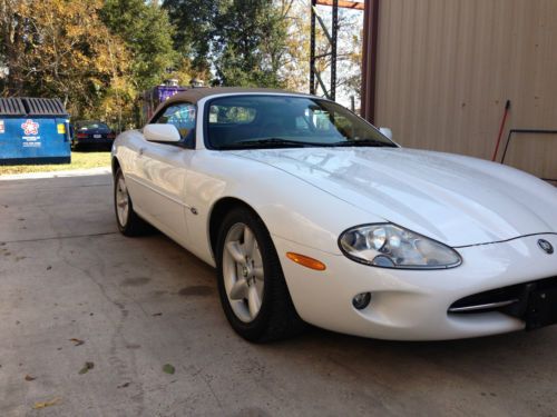 1997 jaguar xk8 base convertible 2-door 4.0l