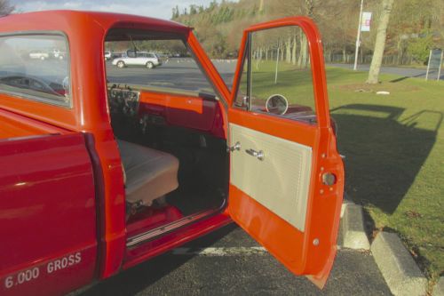 Fleetside. All original Survivor. Manual. 307 8 cyl., image 8