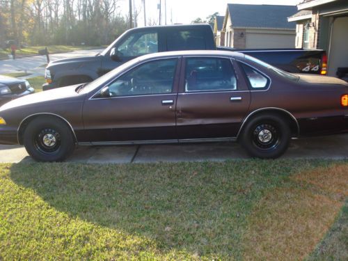 1995 chevrolet caprice classic sedan 4-door 5.7l