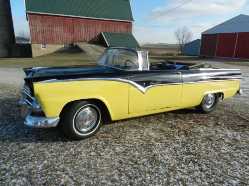 1955 ford fairlane convertible (black &amp; yellow)