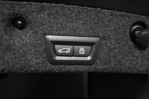 4.4L NAV CD Turbocharged Rear Wheel Drive Power Steering ABS Brake Assist, US $93,995.00, image 35