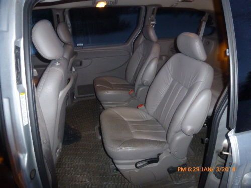 2001 Dodge Grand Caravan ES Mini Passenger Van 4-Door 3.8L All Wheel Deive, image 9