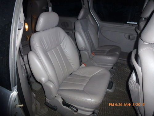 2001 Dodge Grand Caravan ES Mini Passenger Van 4-Door 3.8L All Wheel Deive, image 11