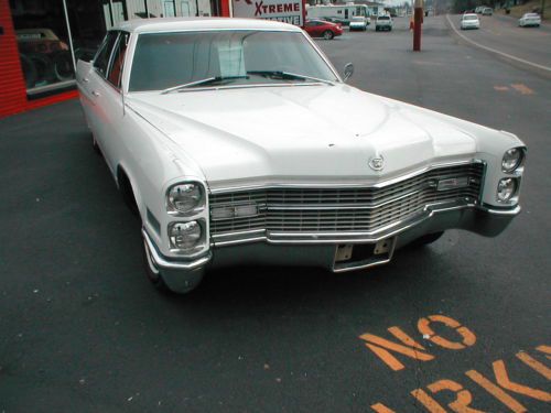 Classic cadillac fleetwood loaded