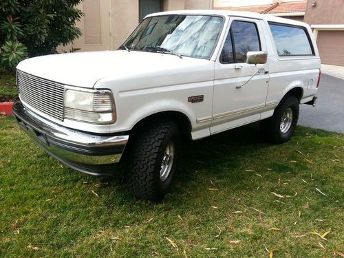 1996 ford bronco xlt sport utility 2-door 5.8l