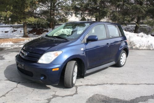 2004 scion xa base hatchback 5-door 1.5l