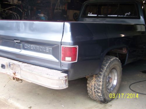 1985 CHEVROLET  C-10 SOLID, STRAIGHT, AND NO RUST... 4 WHEEL DRIVE, AUTOMATIC, US $6,500.00, image 3