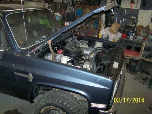 1985 CHEVROLET  C-10 SOLID, STRAIGHT, AND NO RUST... 4 WHEEL DRIVE, AUTOMATIC, US $6,500.00, image 4