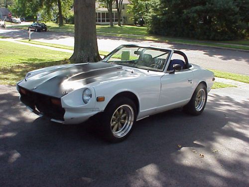 Unique 1976 datsun 280z roadster with chevy v8