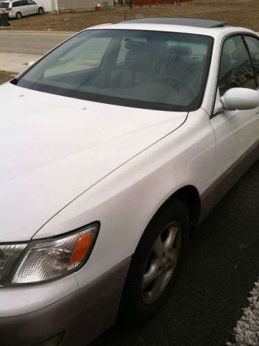 1997 lexus es300 base sedan 4-door 3.0l