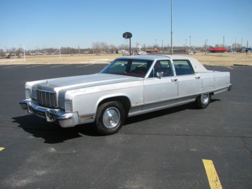 1976 lincoln continental base hardtop 4-door 7.5l