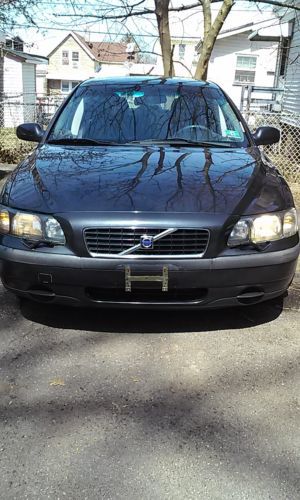 2002 volvo s60 awd sedan 4-door 2.4l