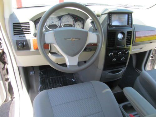 2008 TOWN AND COUNTRY LX MINI VAN - 2 OWNER ACCIDENT FREE - 4 NEW TIRES TODAY!, US $10,900.00, image 25