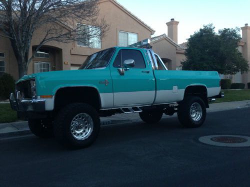 Classic chevy silverado square body 4x4 old school 3&#034; lift retro color