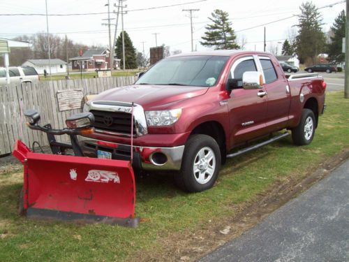 2008 toyota tundra double cab 4x4 with 8&#039;2&#034; boss v-plow
