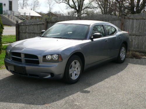 2007 dodge charger 3.5l v6 only 37,195 miles!!!! 28 mpg