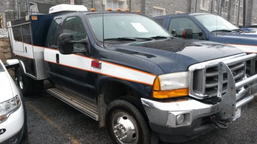 2001 ford f-350 xlt super cab with storage box