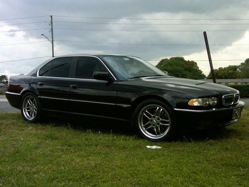 2001 bmw 740i base sedan 4-door 4.4l
