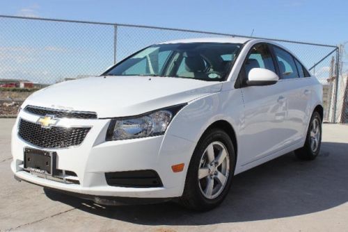 2014 chevrolet cruze lt sedan damaged rebuilder runs! economical only 578 miles!