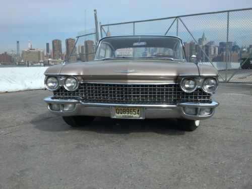 1960 Cadillac Sedan De Ville Series 62 with Dealer Installed Air, image 2