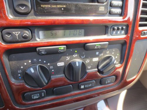 NO RESERVE - low miles, leather, CD changer, 3 row seating, sunroof, 4WD, AWD, image 64