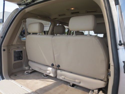 NO RESERVE - low miles, leather, CD changer, 3 row seating, sunroof, 4WD, AWD, image 72