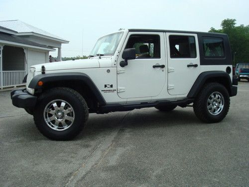 2009 jeep wrangler unlimited x 4-door - clean!!!