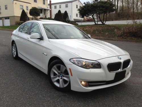 2011 bmw 528i base sedan 4-door 3.0l