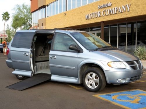 2005 dodge grand caravan sxt wheelchair handicap mobility van vmi conversion