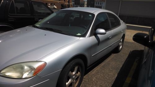 2003 ford taurus se 108,468 miles have key starts &amp; runs  dents &amp; rust