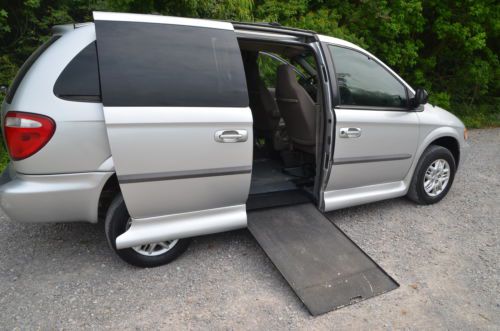 2002 dodge grand caravan vmi handicap wheelchair mobility van   like braun ims