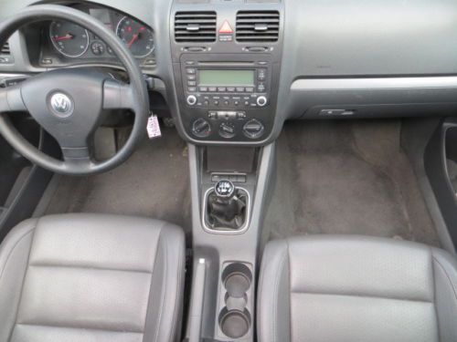 ONE OWNER 5 SPEED TDi DIESEL SMOKE FREE SUNROOF MICHELIN TIRES ALLOY WHEELS, image 4