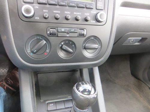 ONE OWNER 5 SPEED TDi DIESEL SMOKE FREE SUNROOF MICHELIN TIRES ALLOY WHEELS, image 18