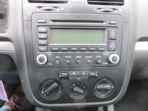 ONE OWNER 5 SPEED TDi DIESEL SMOKE FREE SUNROOF MICHELIN TIRES ALLOY WHEELS, image 23