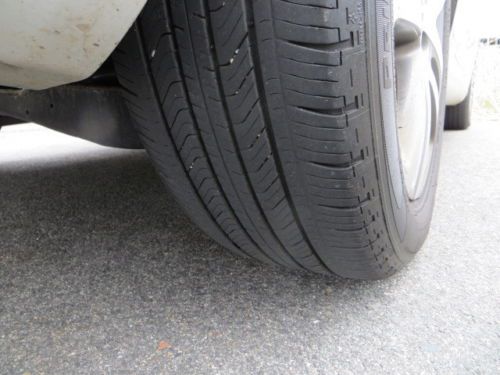 ONE OWNER 5 SPEED TDi DIESEL SMOKE FREE SUNROOF MICHELIN TIRES ALLOY WHEELS, image 49