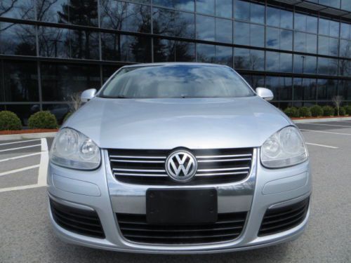 ONE OWNER 5 SPEED TDi DIESEL SMOKE FREE SUNROOF MICHELIN TIRES ALLOY WHEELS, image 70
