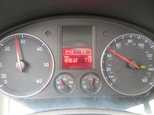 ONE OWNER 5 SPEED TDi DIESEL SMOKE FREE SUNROOF MICHELIN TIRES ALLOY WHEELS, image 76