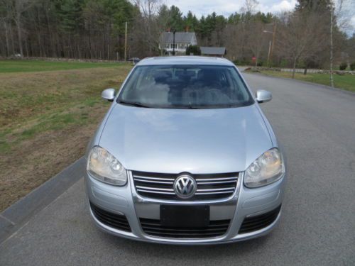 ONE OWNER 5 SPEED TDi DIESEL SMOKE FREE SUNROOF MICHELIN TIRES ALLOY WHEELS, image 81